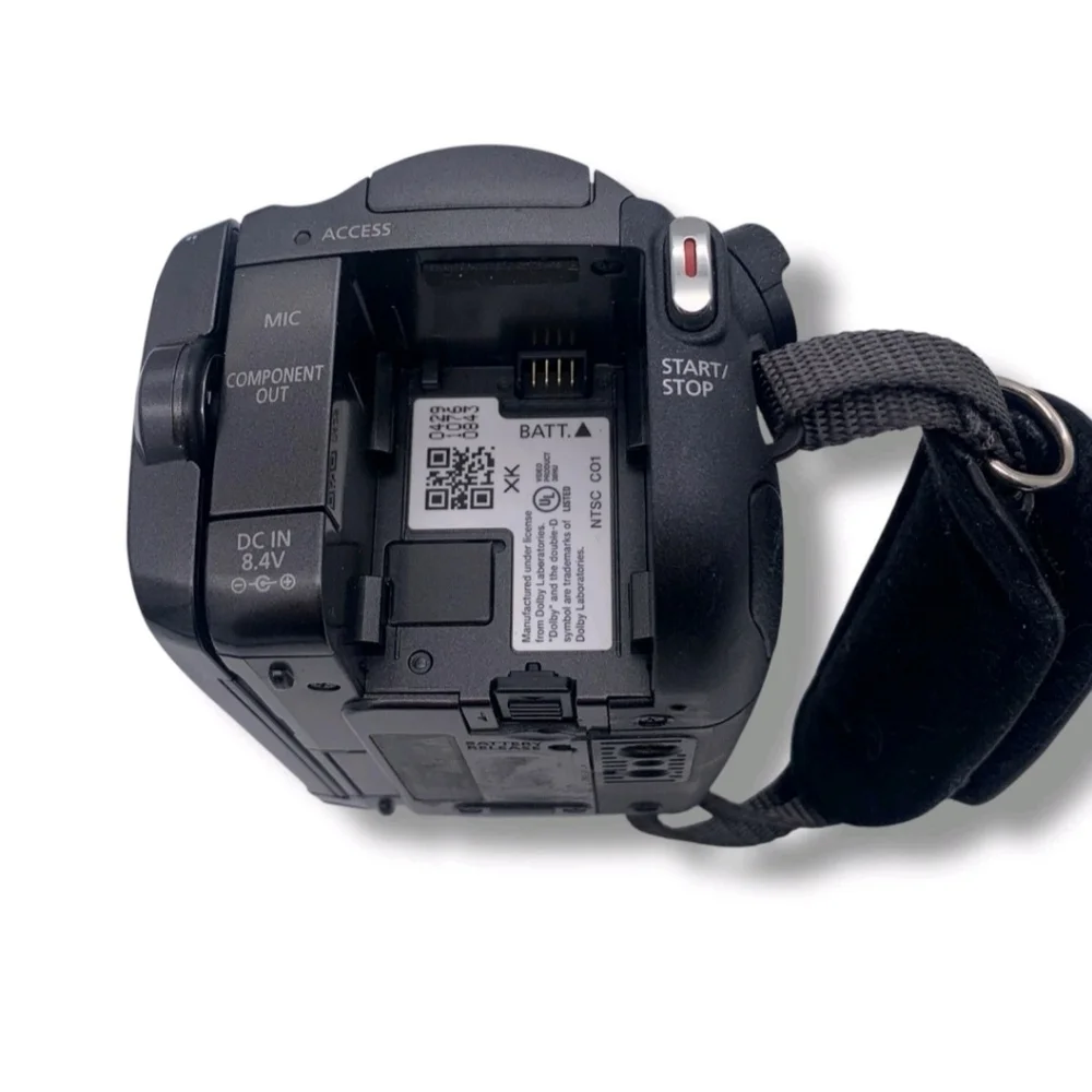 Canon VIXIA HF R200 Full HD 1080p AVCHD Camcorder Turns On NO SCREEN New Battery